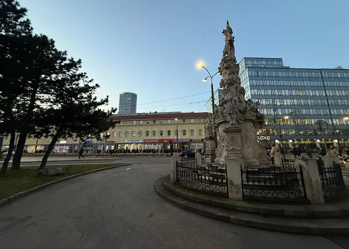 Justina * Bratysława